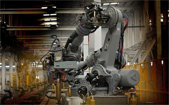 智能工厂时代来临 工业机器人行业前景无限