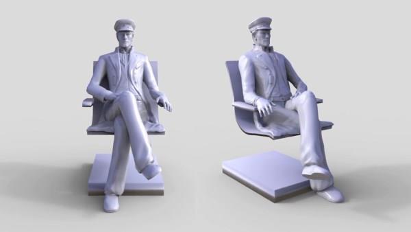 真人大的3D打印七海游侠柯尔多坐在巴黎火车站