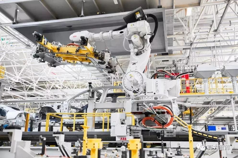 协作机器人从工厂走向服务 智能制造弯道超车机会在即